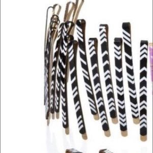 Missoni for Target bl/wh hair pins 21/24 new